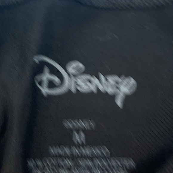 NWOT- DISNEY Lady And The Tramp Graphic T-Shirt - Picture 3 of 3